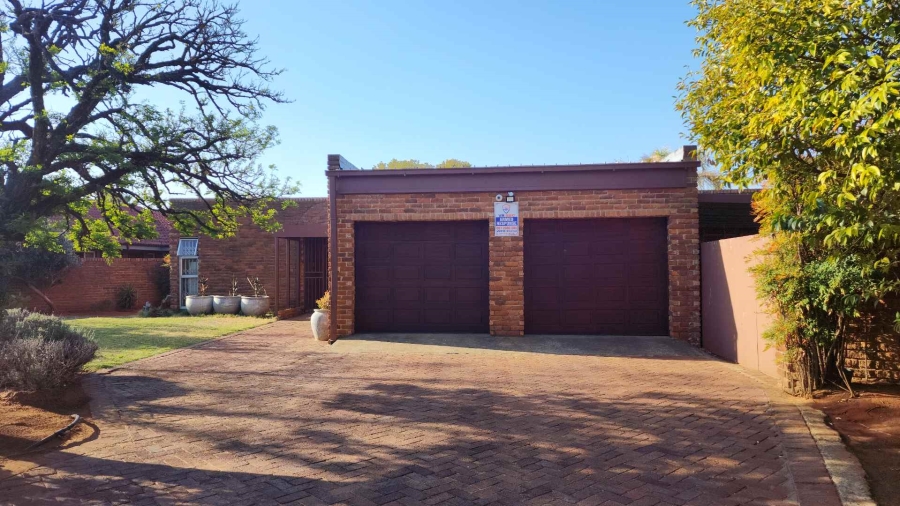 3 Bedroom Property for Sale in Heuwelsig Free State